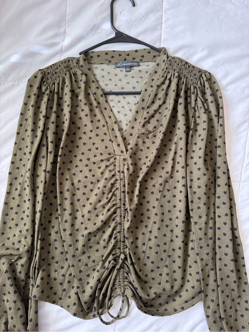 Adrianna Papell Olive Heart-Print Ruched Front Blouse